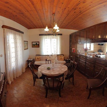 House Chrissa Apartment Митимна Екстериор снимка
