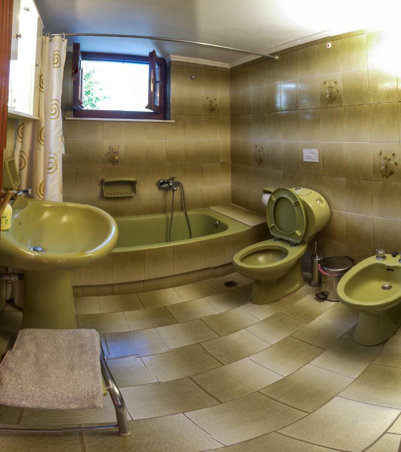House Chrissa Apartment Митимна Екстериор снимка
